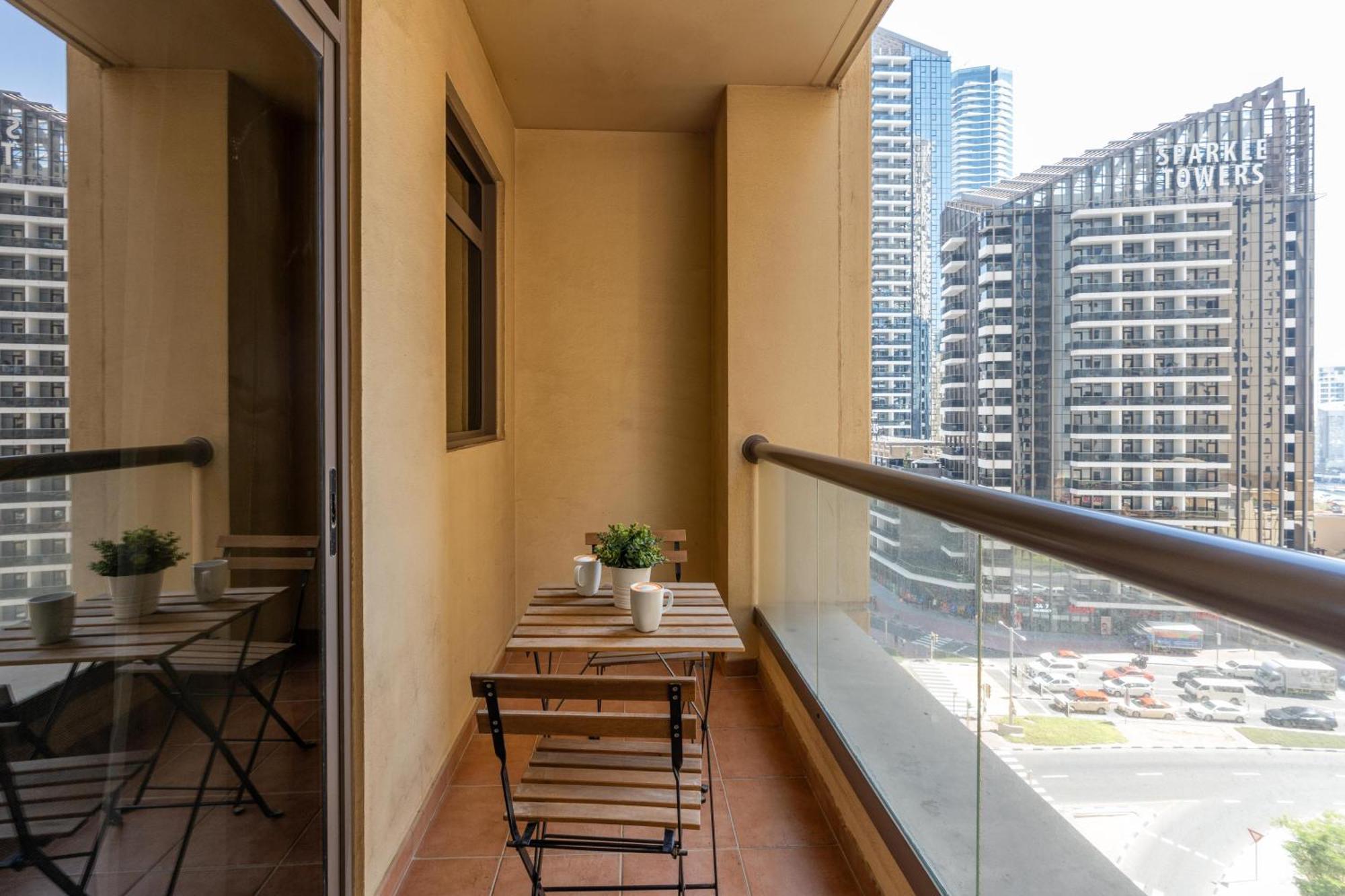 Apartment Amwaj - 3br - Cityapartmentstay *